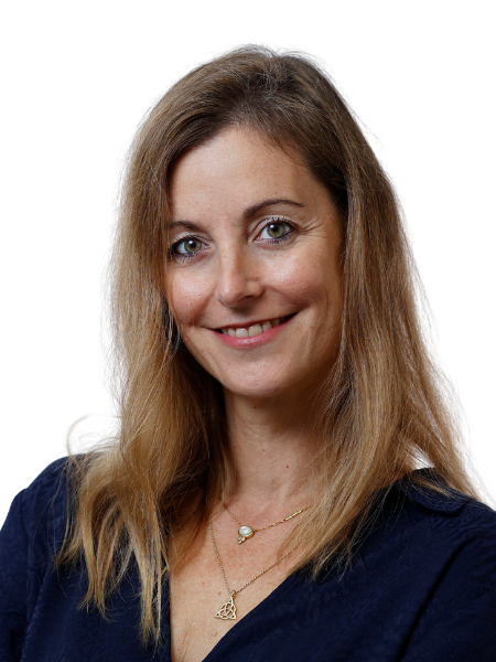 Dra. Estela Lladó-Carbó